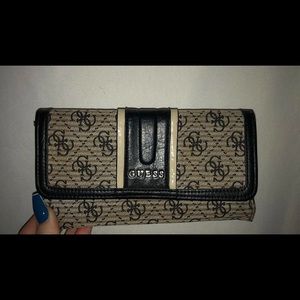 Guess wallet